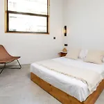 Beautiful Stylish Apartment Next To Downtown B-Crrb