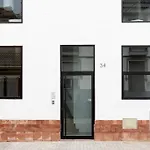 Beautiful Stylish Apartment Next To Downtown B-Crrb